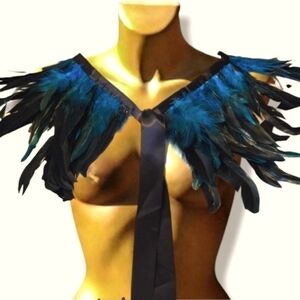 Feather Neck/ Shoulder Wrap OS. BS